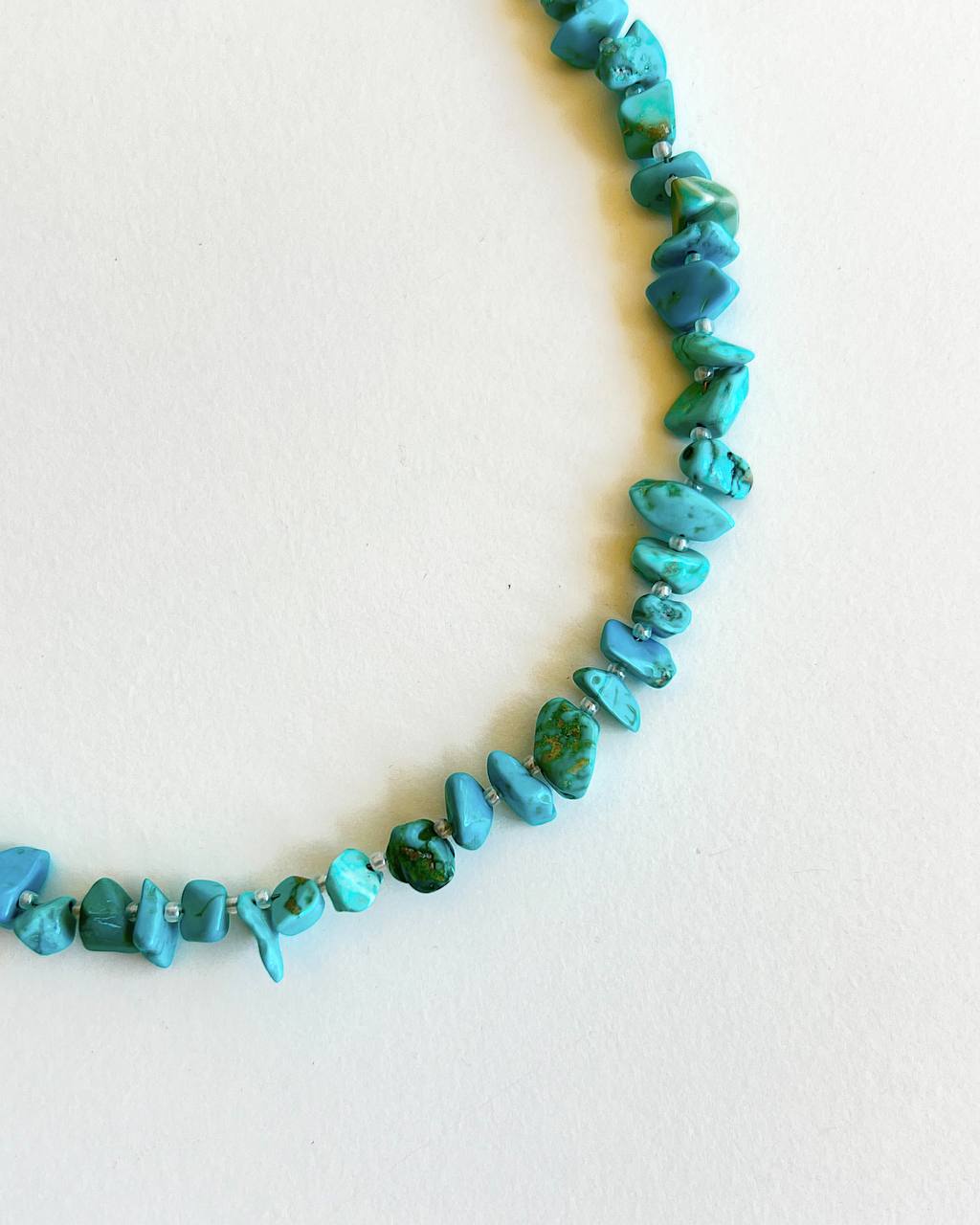".V." necklace