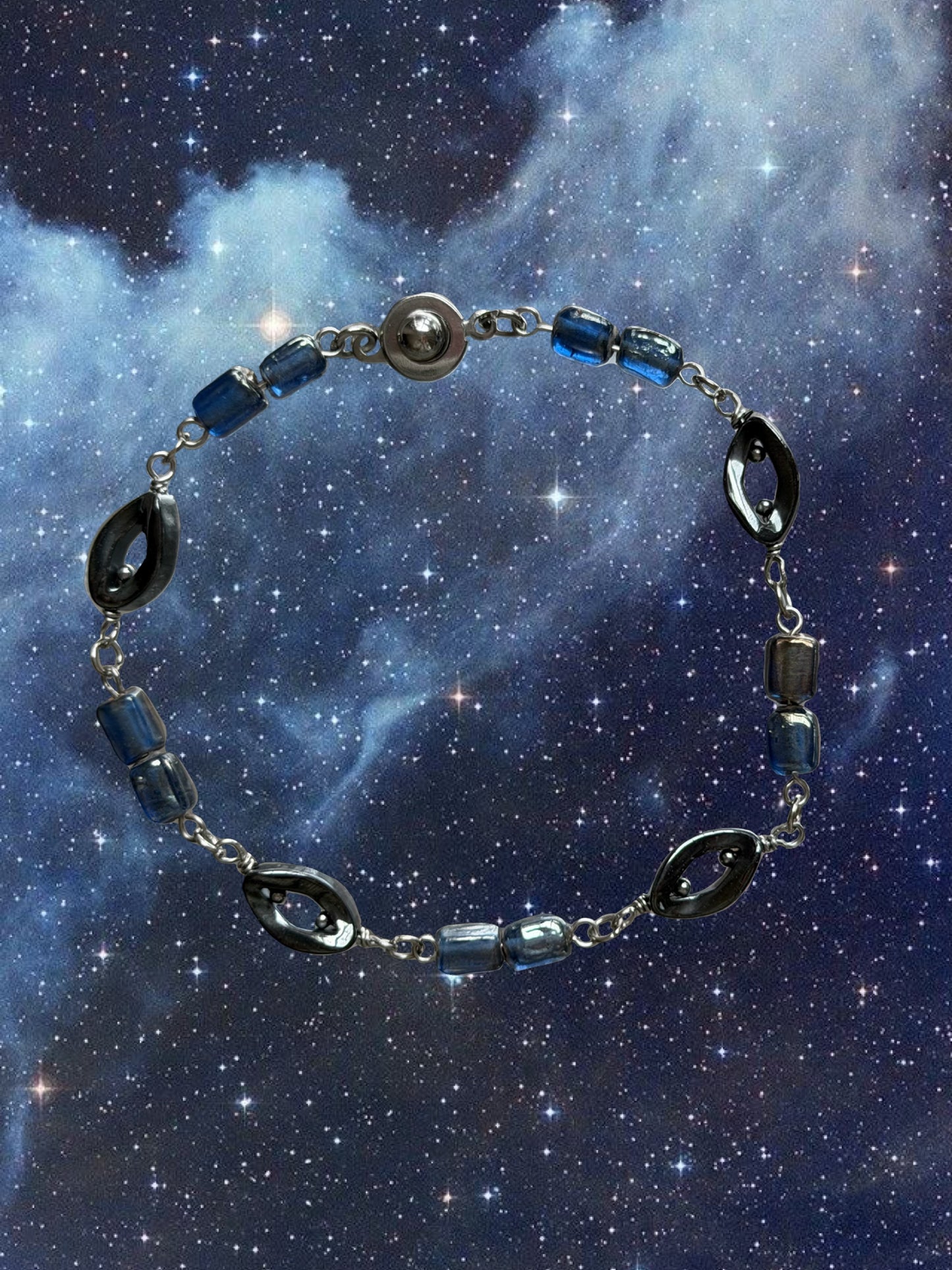 H25 -Space